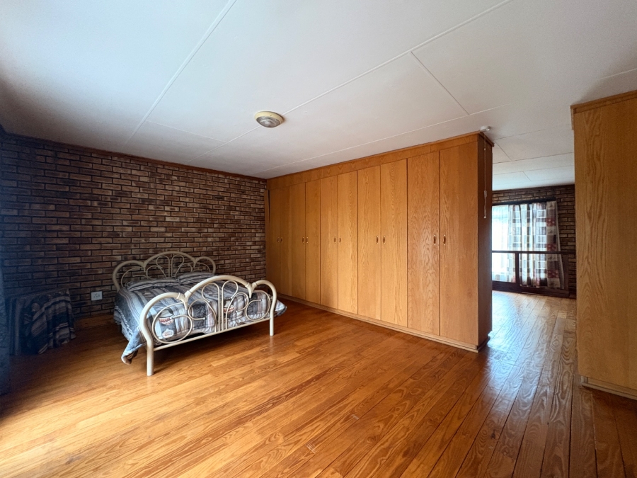 6 Bedroom Property for Sale in Doringkruin North West